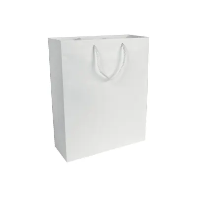 Pungă promoțională de cumpărături din hârtie laminată mată de 157 g/m², cu pliu lateral și întărire la bază din paper